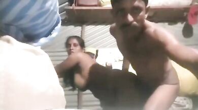 Khade khade godi mai utha kiya village aunty ki chudai