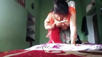 Jawan devar nai village sexy bhabhi ko ghodi banake choda