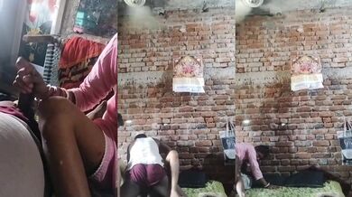 Gaanv ki randi bhabhi ko 2 dosto nai mil choda desi threesome