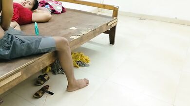 Hostel room ke andar kiya chubby girlfriend ki chudai