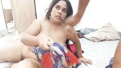 Indian bhabhi chudai karti hai pati ka lund chuske