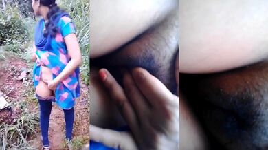 Mallu ladki nai jungel mai boyfriend ke aage kari chut fingering