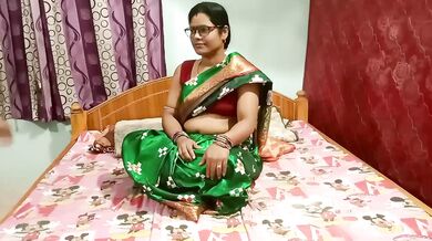 Saree pahni hot bhabhi ki creampie chut ko choda