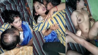 Pati ke sath gaanv ki bhabhi nangi hoke chudi