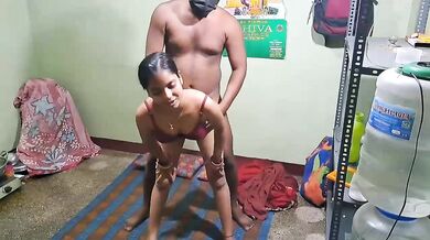 Apni slim patni ko choda doggy style mai