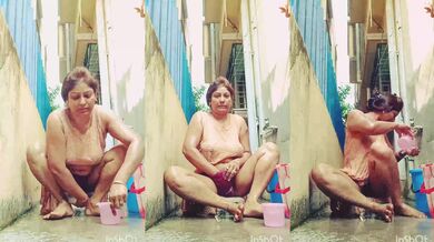 Society ki hot gujju aunty ka bathroom video
