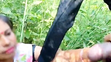 Sexy village bhabhi ki khet me chudai ka video