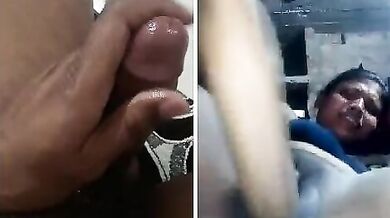 Desi bhabhi aur ladke ka sath me hastmaithun