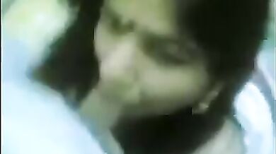 Jawan ladke se hot sex kiya cheating desi housewife ne