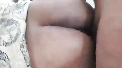Padosan bhabhi ki chikni chut mari