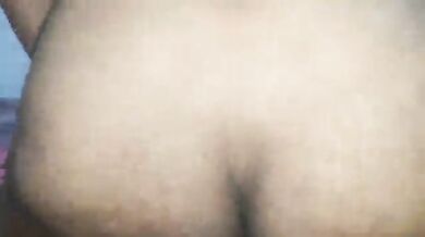 Mami ki hairy desi chut uncle ne chod di