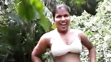 Jungle me desi ladki ki bur chudai