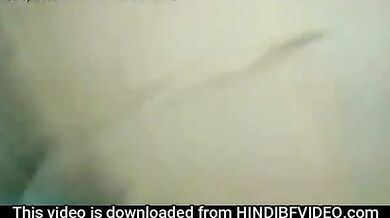Lilly aunty ne gym change room me sexy video banaya