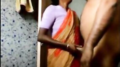 Sexy kamwali meena