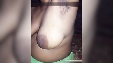 Desi village aunty ki chut ka video banaya