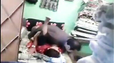 Muslim bhabhi ko parod ke uncle ne choda